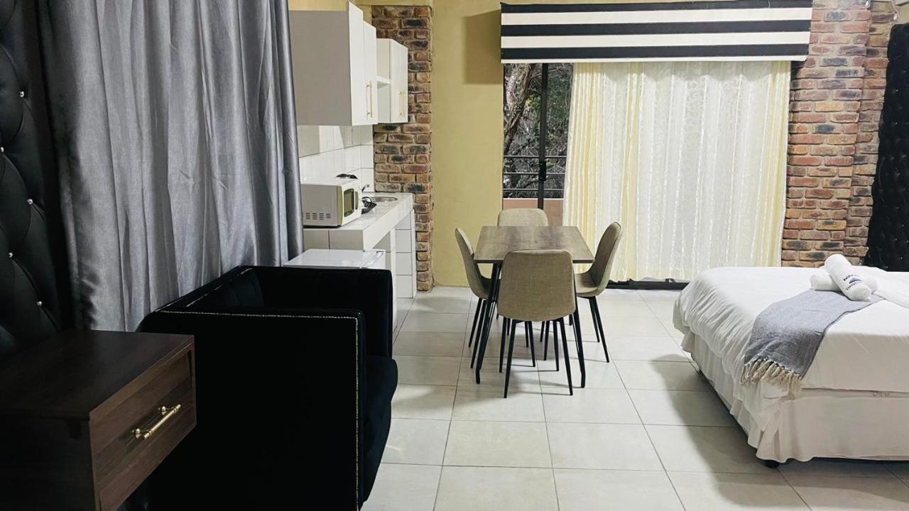 Naldorado Executive Villa Mbombela Exterior photo